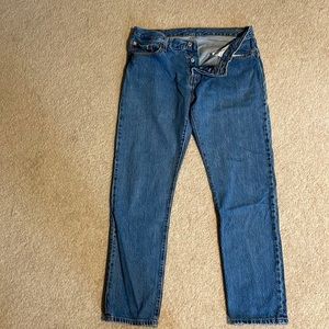 Levi’s 501 tapered jeans